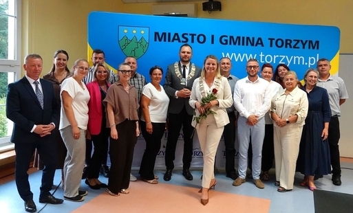 Radni gminy Torzym i pracownicy Urzędu Miejskiego podczas sesji absolutoryjnej